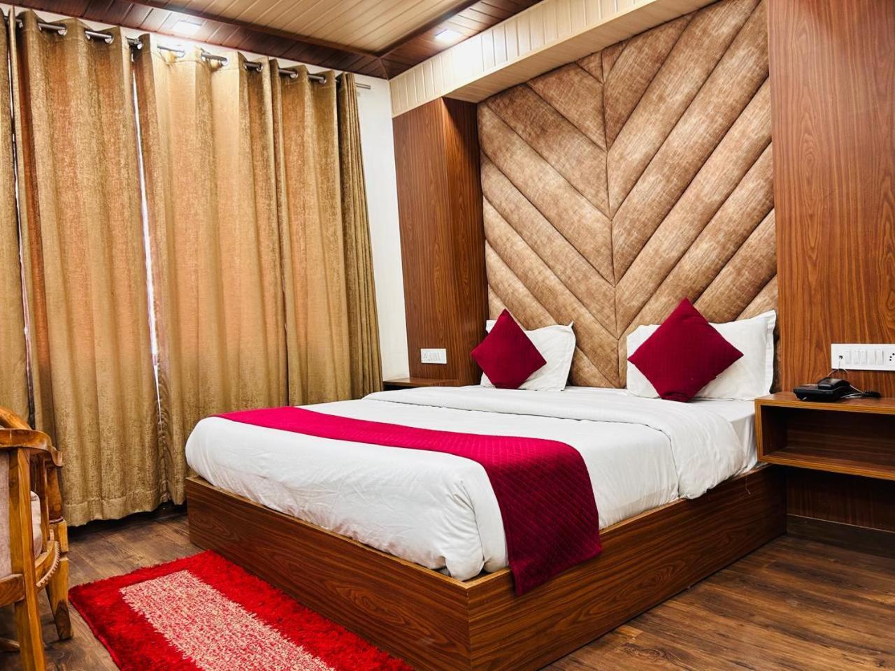 Yog Maya Regency B&B Šimla Exteriér fotografie